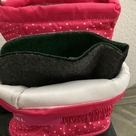 SOREL Flurry Weather Resistant Snow Boot (Big Kid) 7 M, - Picture 8 of 12